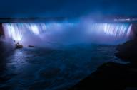 Cote Leclerc Michele Chutes du Niagara la nuit